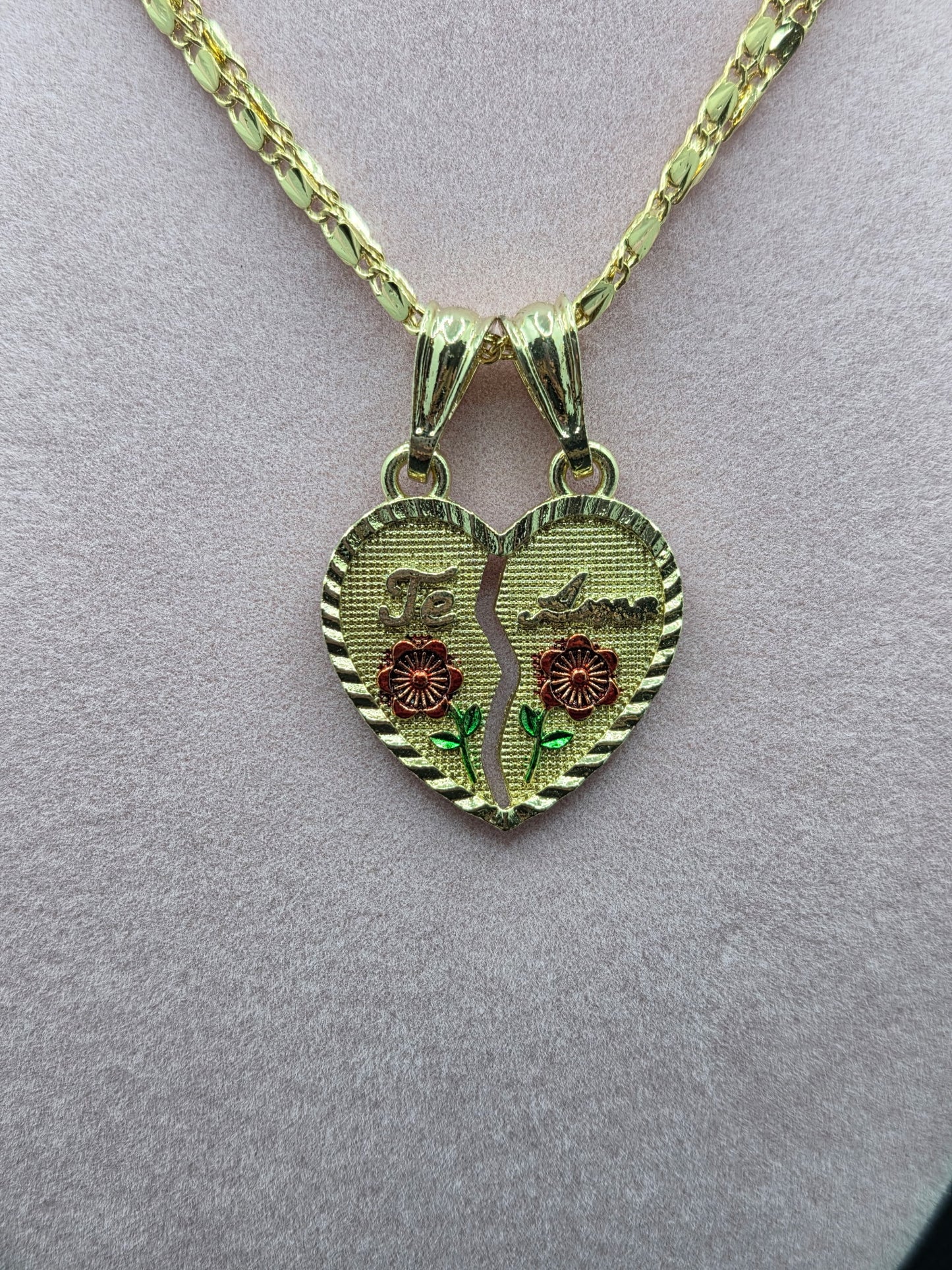 Te Amo Hearts Double Necklaces