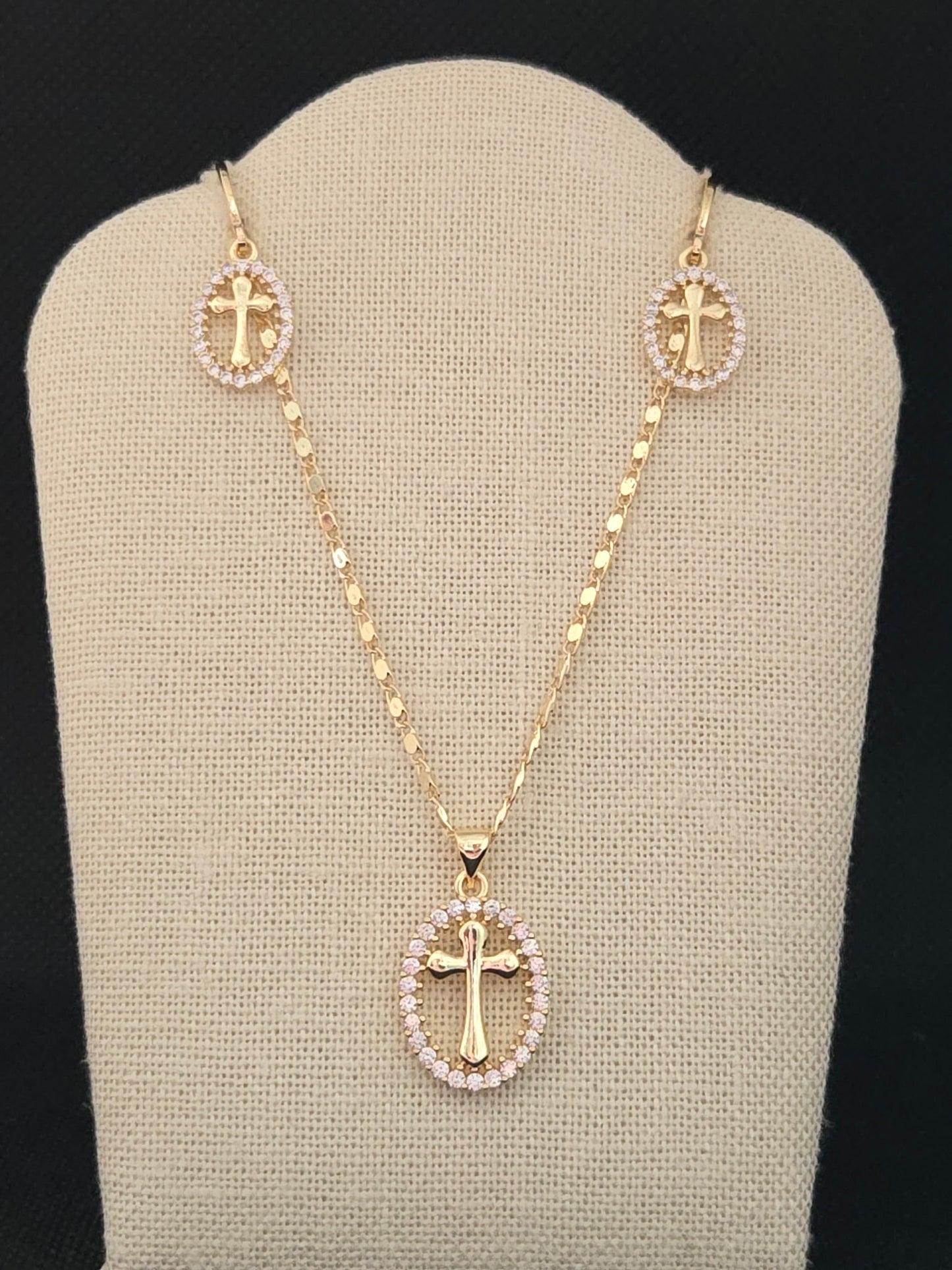 Cross Circle Zircon Set