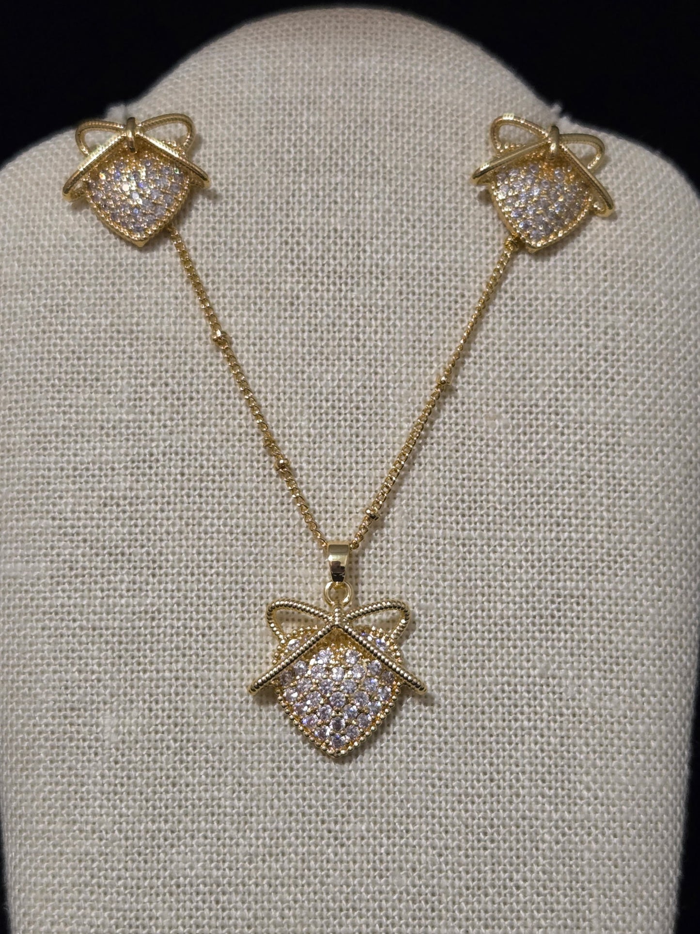 Heart Bow Zircon Set