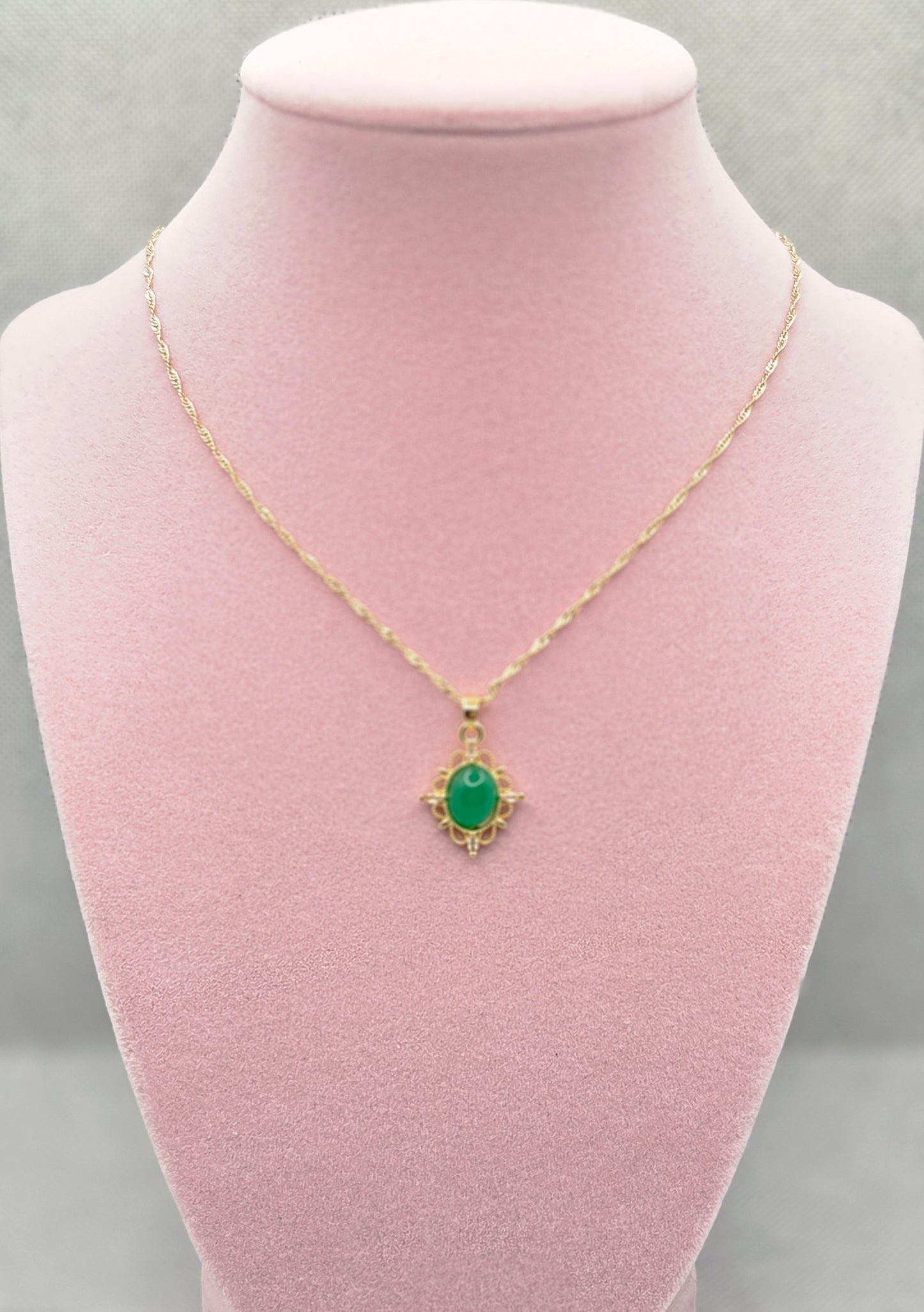 Green Oval Necklace