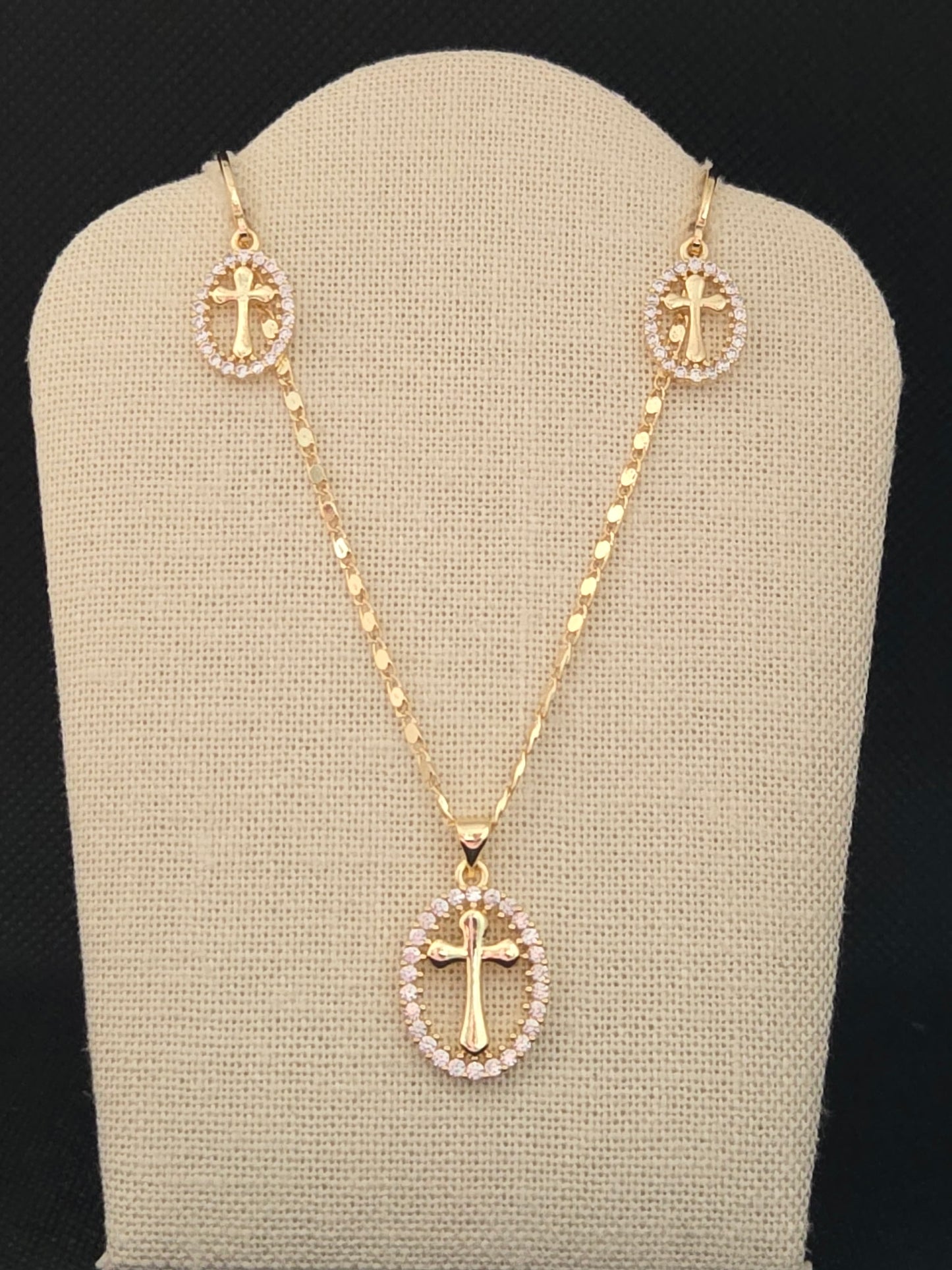 Cross Circle Zircon Set