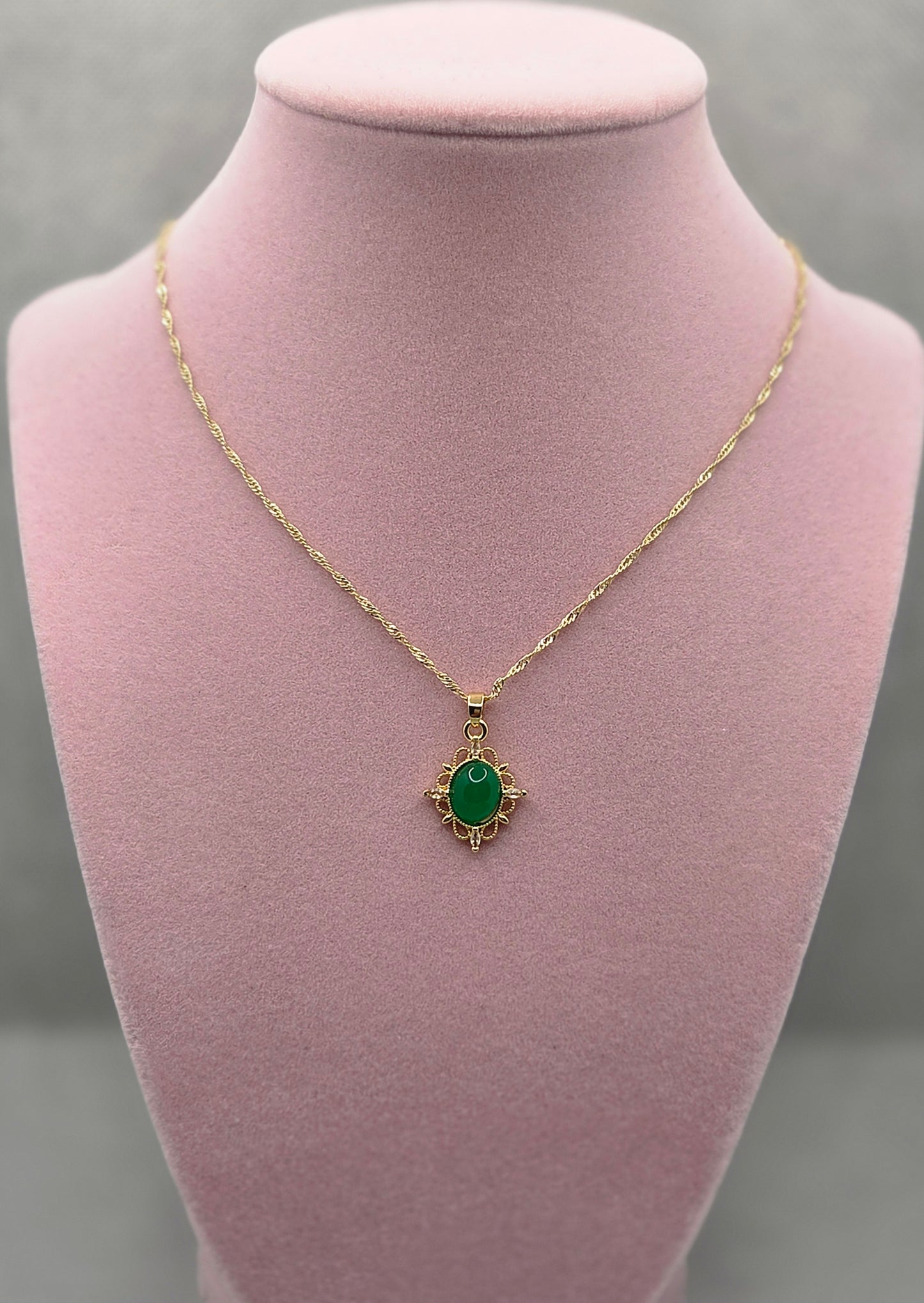 Green Oval Necklace